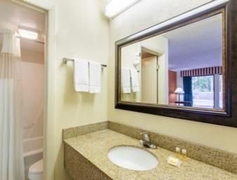 Days By Wyndham I-10 Hotel *